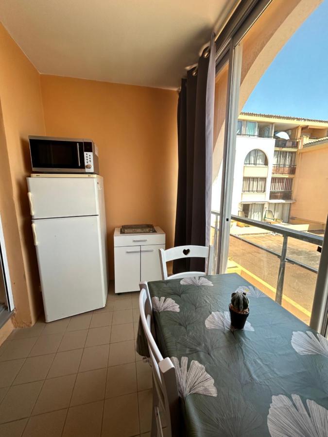 Studio Vue Mer Situe A Cote De La Plage Quartier Des Quilles Sète Exteriér fotografie